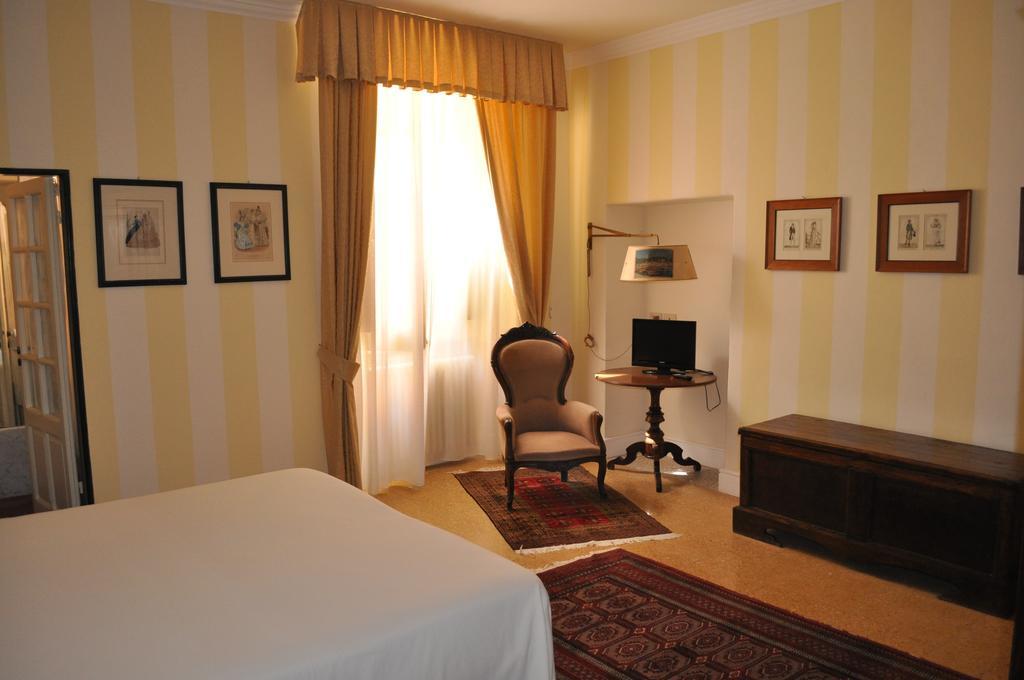 Dimora Garibaldi Hotel Castelnuovo Magra Eksteriør billede