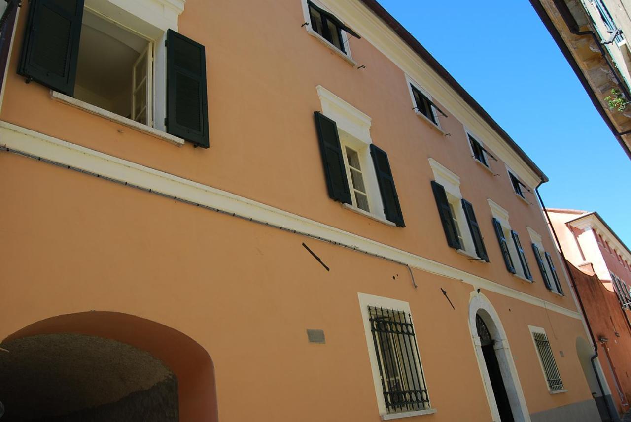 Dimora Garibaldi Hotel Castelnuovo Magra Eksteriør billede